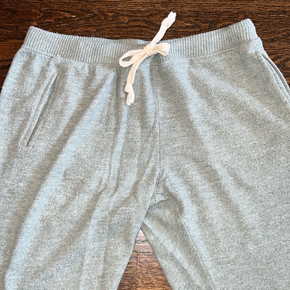 Theo & Spence Two Piece Tie Dye Jogger Set - Picture 8 of 11